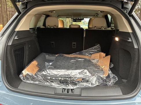 New 2026 Lincoln Corsair Premiere image 17