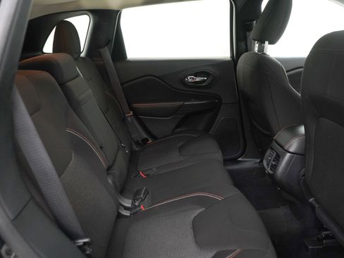 Used 2017 Jeep Cherokee 75th Anniversary AWD/4WD image 12