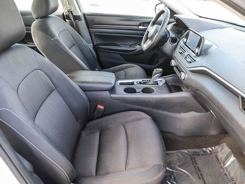 Used 2022 Nissan Altima 2.5 S image 16