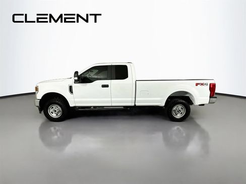 Used 2022 Ford F250 XL w/ Power Equipment Group AWD/4WD image 6