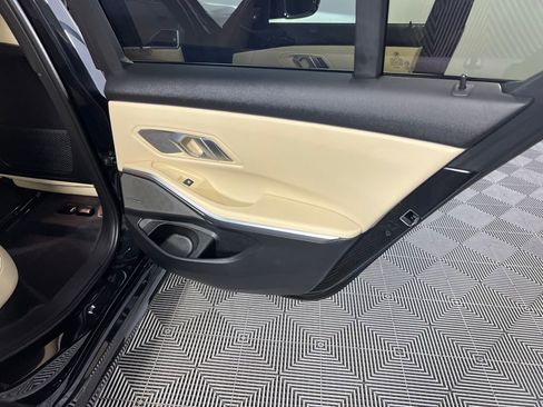 Used 2023 BMW M340i w/ Premium Package image 31