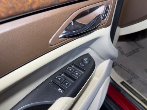 Used 2016 Cadillac SRX Luxury AWD/4WD image 10