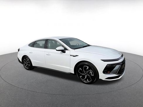 Used 2025 Hyundai Sonata SEL image 2