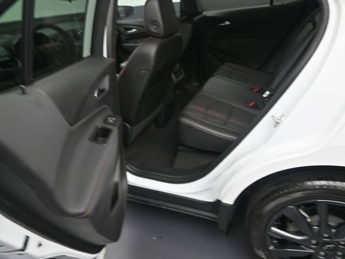 Used 2024 Chevrolet Equinox RS FWD image 12