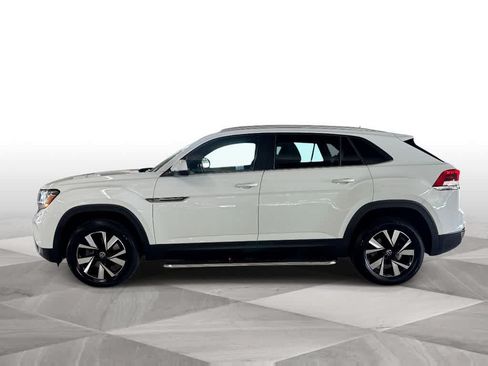 Used 2023 Volkswagen Atlas Cross Sport SE FWD image 5