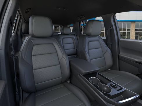 New 2027 Chevrolet Equinox LT w/ Convenience Package II AWD/4WD image 16