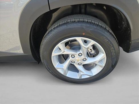 New 2026 Chevrolet Trax LS w/ LS Convenience Package image 10