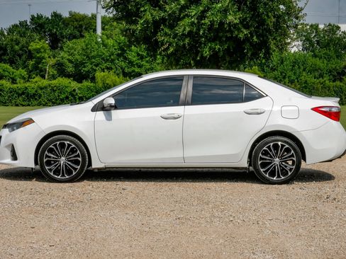 Used 2015 Toyota Corolla S FWD image 12