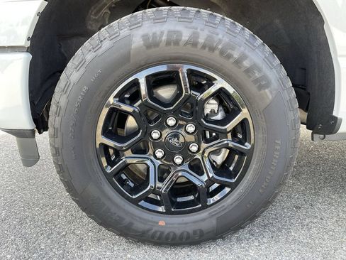 Used 2024 Ford F150 XLT w/ XLT Black Appearance Package AWD/4WD image 38