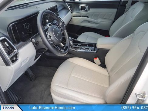 Used 2023 Kia Sorento SX image 15