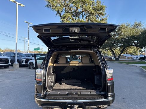 Used 2015 Toyota 4Runner Limited image 37