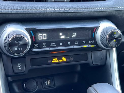 Certified 2025 Toyota RAV4 XLE AWD/4WD image 22