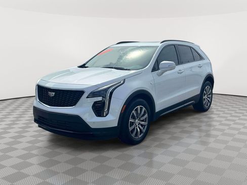 Used 2023 Cadillac XT4 Sport image 3