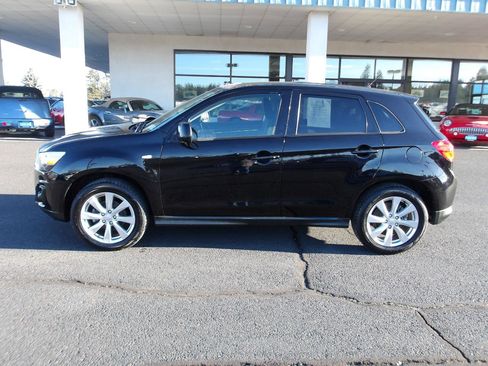 Used 2013 Mitsubishi Outlander Sport ES AWD/4WD image 2