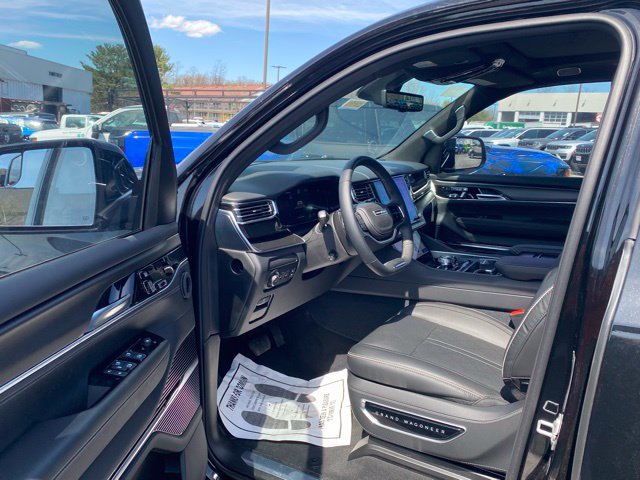 New 2024 Jeep Grand Wagoneer Series II Obsidian w/ Quick Order Packagew 28T AWD/4WD image 15