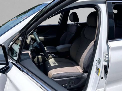 Used 2019 Hyundai Santa Fe SEL FWD image 19