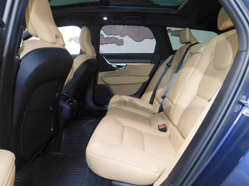 Used 2023 Volvo V90 B6 Cross Country Ultimate AWD/4WD image 52