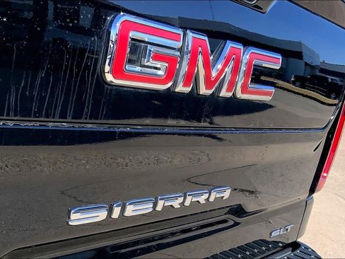 Certified 2023 GMC Sierra 1500 SLT image 29