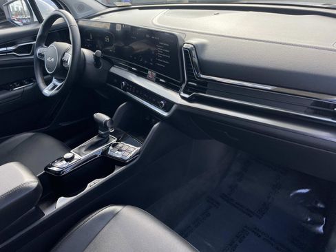 Used 2023 Kia Sportage EX image 29