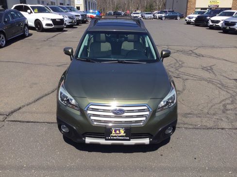 Used 2017 Subaru Outback 2.5i Limited image 5