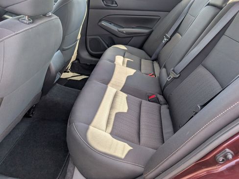 Used 2024 Nissan Altima 2.5 SV FWD image 26