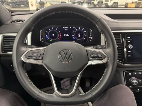 Used 2022 Volkswagen Atlas Cross Sport SE image 20
