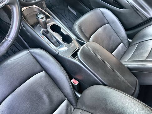 Used 2020 Chevrolet Malibu LT w/ Leather Package FWD image 21