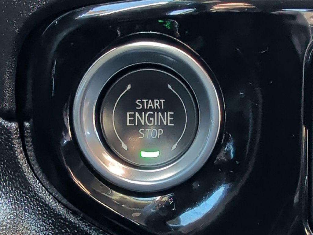 Used 2025 Chevrolet Silverado 1500 LT AWD/4WD image 26