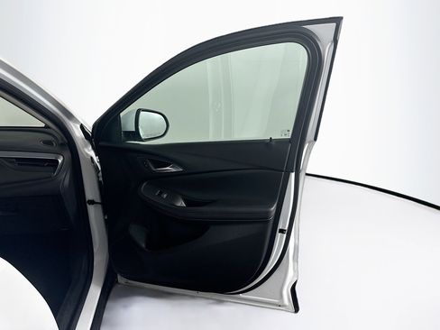 Used 2025 Buick Encore GX Preferred image 30