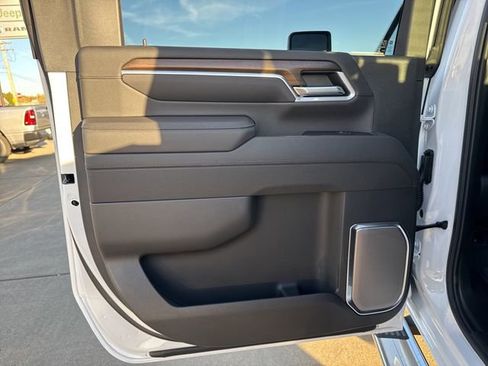 New 2026 Chevrolet Silverado 3500 High Country w/ Technology Package AWD/4WD image 21
