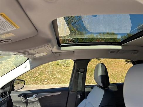 New 2026 Ford Escape PHEV image 14