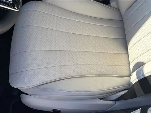 Certified 2025 Mercedes-Benz E 350 Sedan image 4