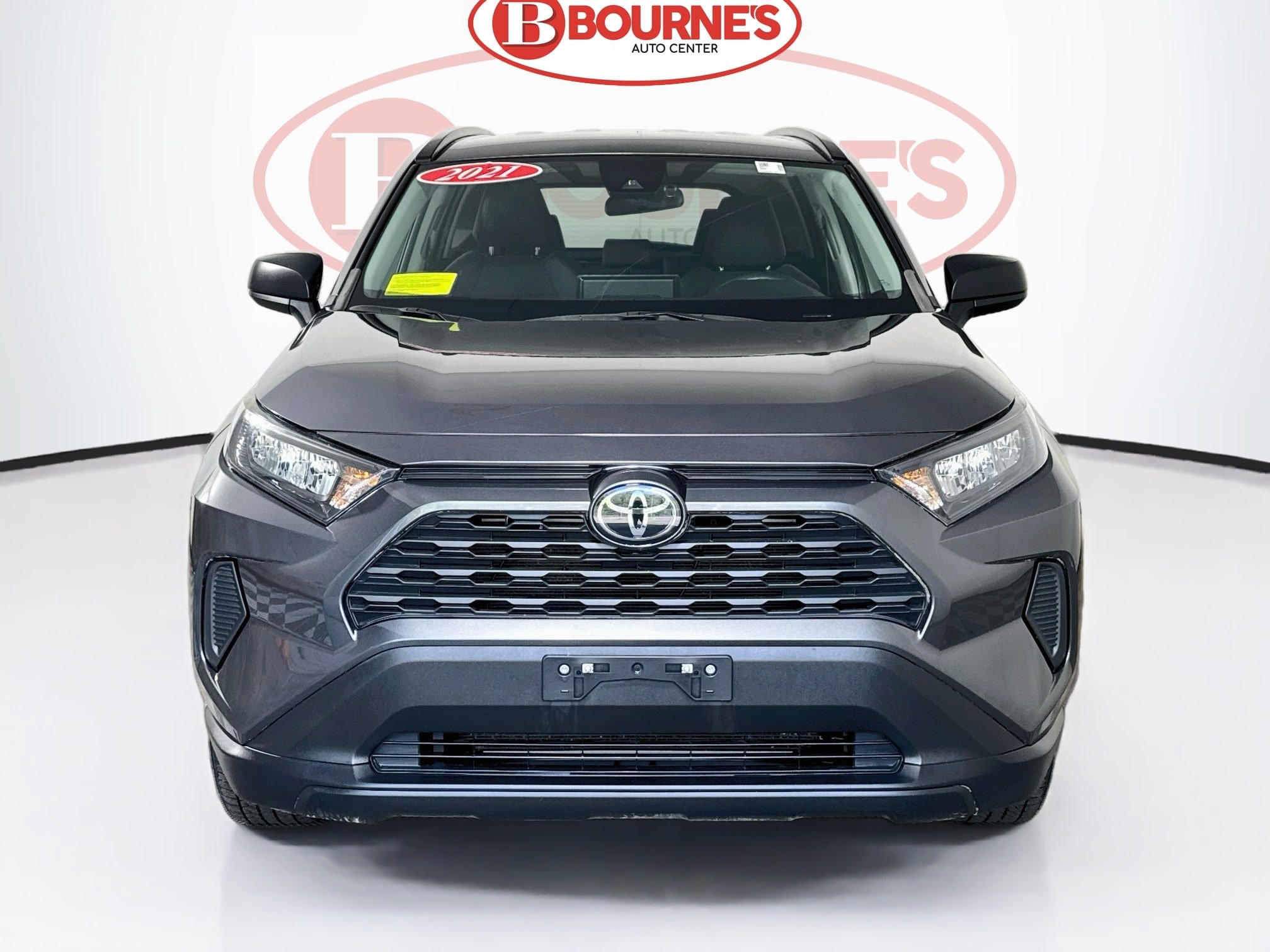 Used 2021 Toyota RAV4 LE AWD/4WD image 3