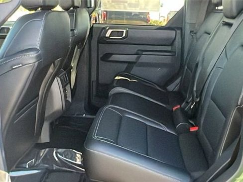 New 2025 Ford Bronco Outer Banks w/ Sasquatch Package image 16
