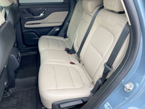 Used 2025 Lincoln Corsair FWD image 15