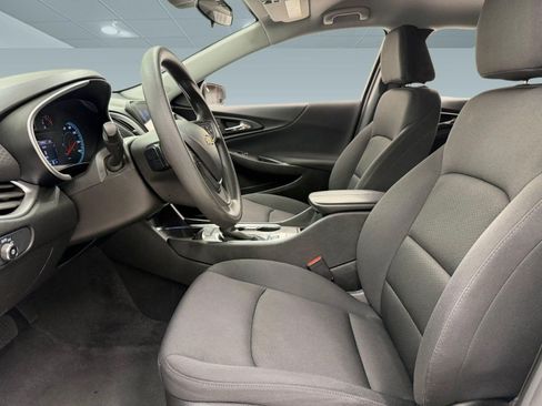 Used 2024 Chevrolet Malibu LT FWD image 4