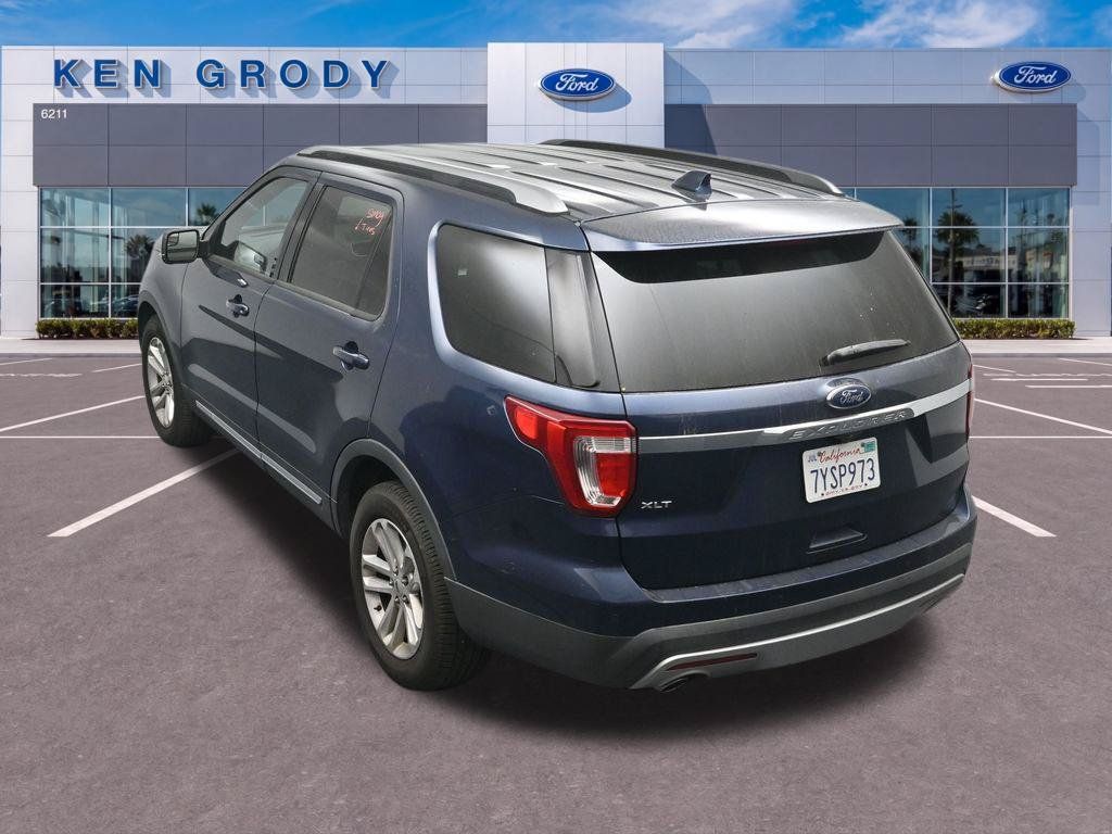 Used 2017 Ford Explorer XLT w/ Equipment Group 201A FWD image 15