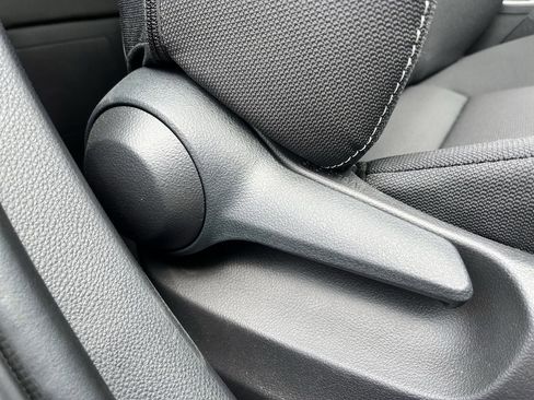 Used 2025 Toyota Corolla LE image 25