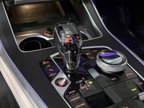 Used 2021 BMW X7 M50i w/ Dynamic Handling Package image 32