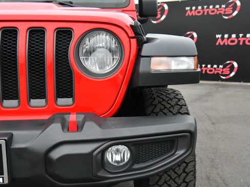 Used 2023 Jeep Wrangler Unlimited Rubicon image 11