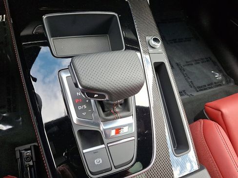 Used 2024 Audi SQ5 Prestige image 15