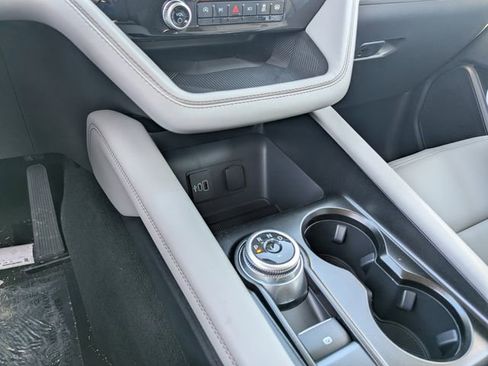 New 2026 Ford Explorer Active image 19