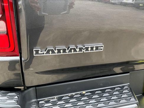 Used 2019 RAM 1500 Laramie image 8