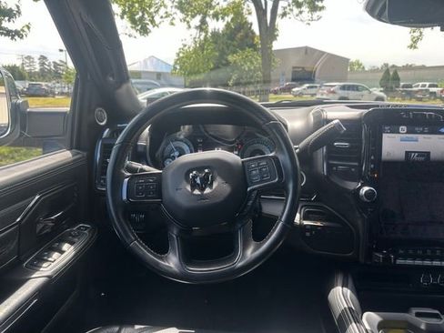 Used 2022 RAM 3500 Limited AWD/4WD image 21
