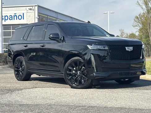 Used 2024 Cadillac Escalade Sport Platinum image 2