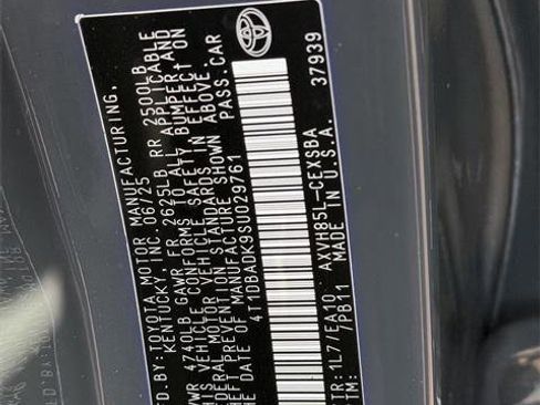 Certified 2025 Toyota Camry SE image 25