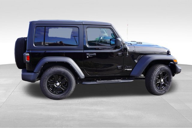 Used 2021 Jeep Wrangler Sport AWD/4WD image 5