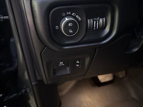 Used 2020 RAM 1500 Laramie w/ Sport Appearance Package image 47