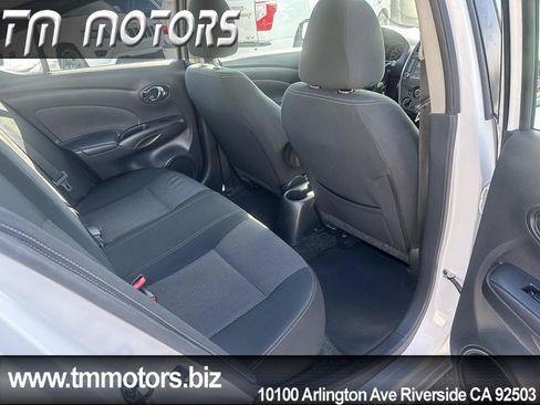 Used 2019 Nissan Versa SV FWD image 9
