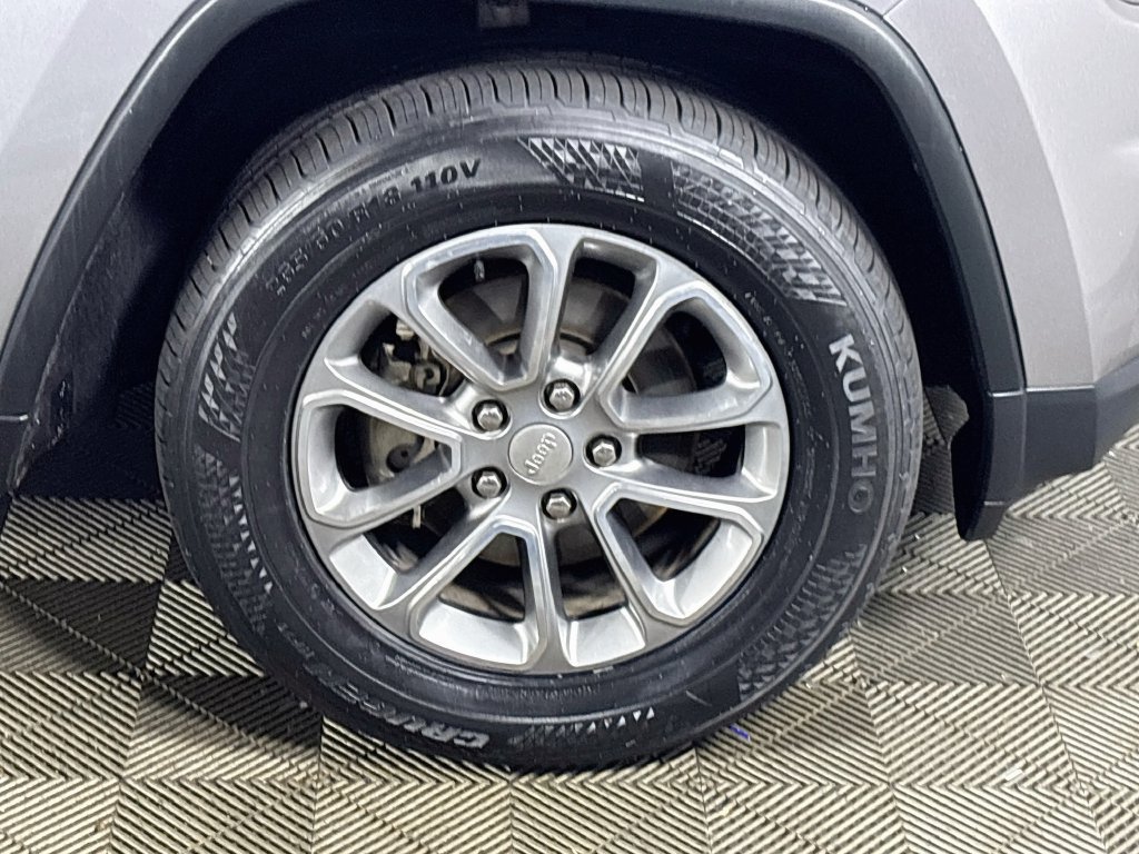 Used 2016 Jeep Grand Cherokee Limited AWD/4WD image 22